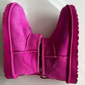 ugg classic ultra mini hot pink